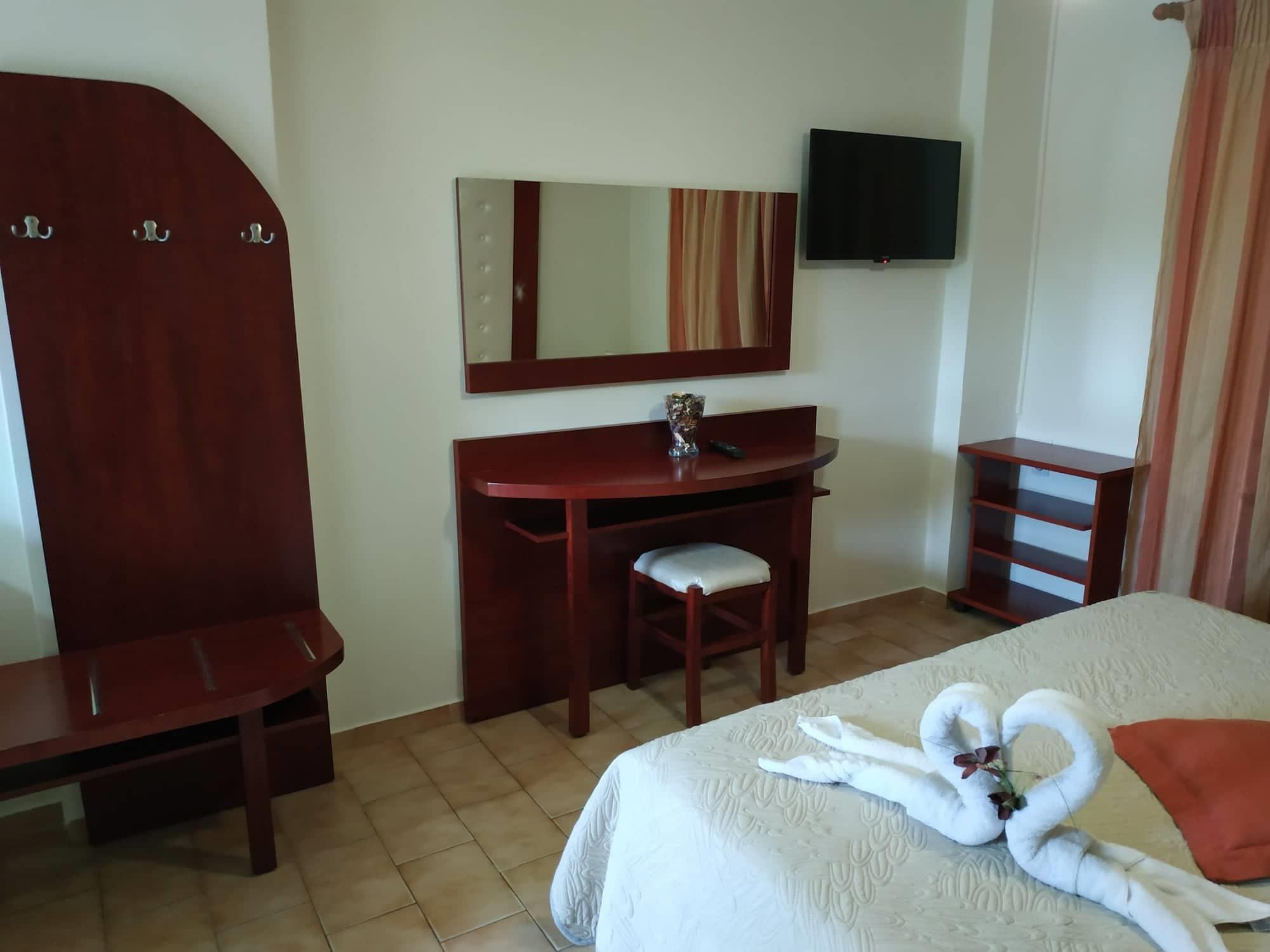 Eleni'S Garden & Castello Suites Alykanas  Luaran gambar