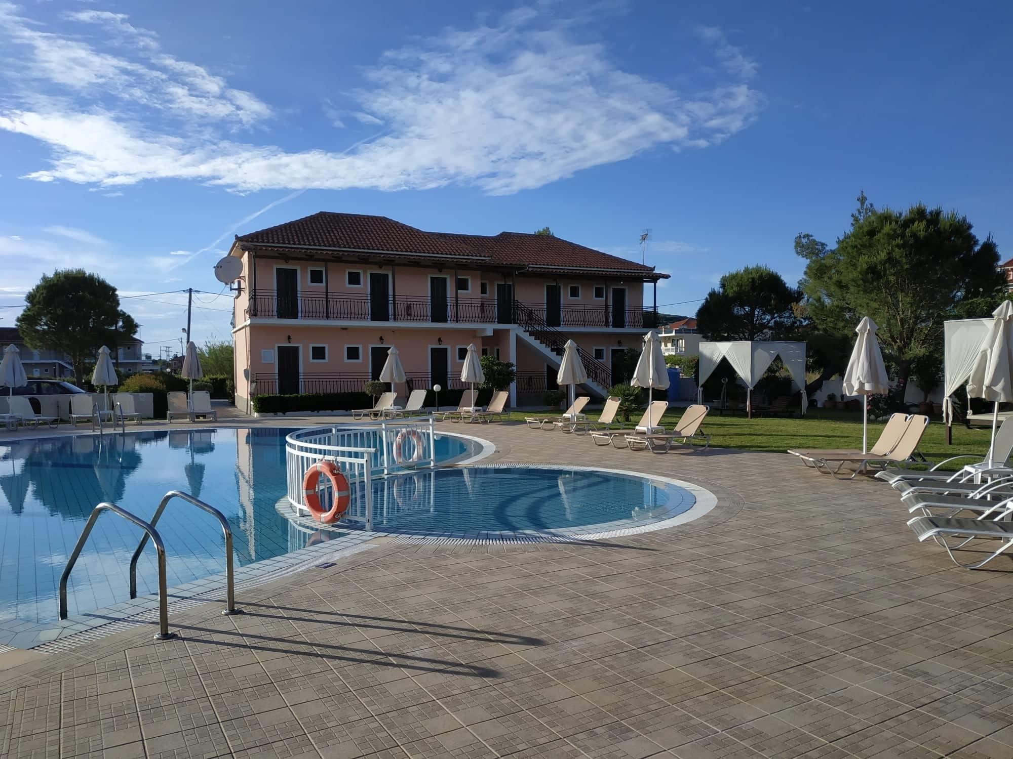 Eleni'S Garden & Castello Suites Alykanas  Luaran gambar