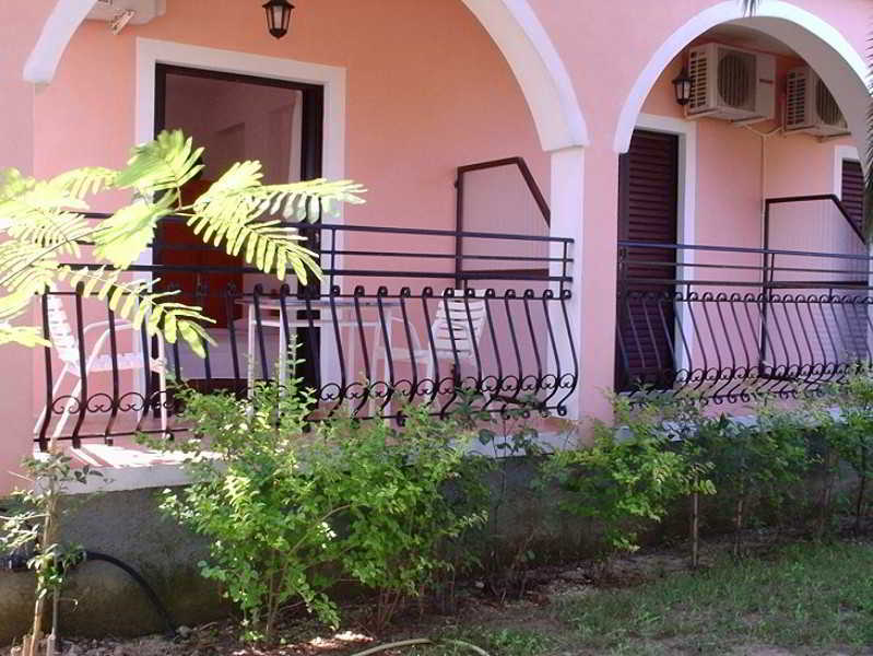 Eleni'S Garden & Castello Suites Alykanas  Luaran gambar