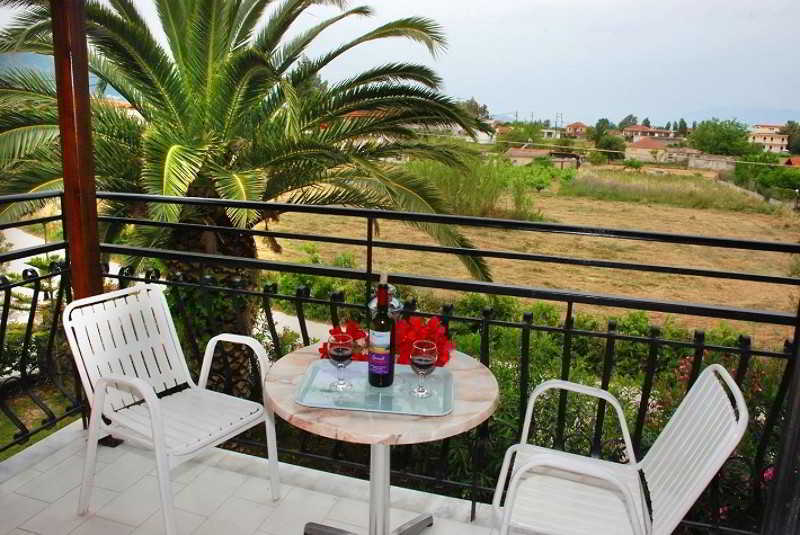 Eleni'S Garden & Castello Suites Alykanas  Luaran gambar