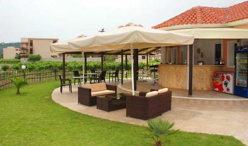 Eleni'S Garden & Castello Suites Alykanas  Luaran gambar
