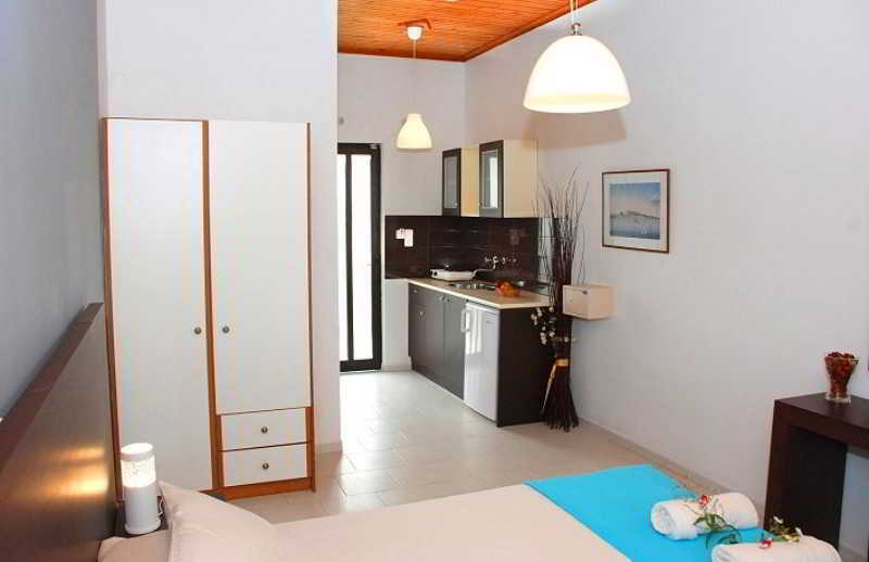 Eleni'S Garden & Castello Suites Alykanas  Luaran gambar